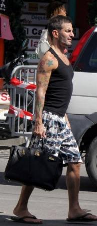 Curiosidades: Marc Jacobs muestra sus tatuajes  y un Birkin en St. Barts