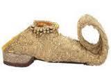 El Calzado antiguo en la India y el simbolismo de los pies