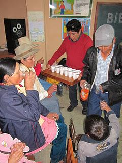 (5) NAVIDAD EN MI INSTITUCIÓN EDUCATIVA: CHOCOLATADA EN EL CASERÍO DE CUYUNDAY
