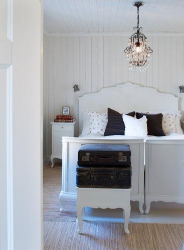 velas en navidad rústico moderno en blanco estilo shabby chic estilo nórdico elementos decorativos de navidad detalles navideños naturales decoración navideña decoración escandinava decoración en blanco decoración de interiores 