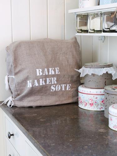 velas en navidad rústico moderno en blanco estilo shabby chic estilo nórdico elementos decorativos de navidad detalles navideños naturales decoración navideña decoración escandinava decoración en blanco decoración de interiores 