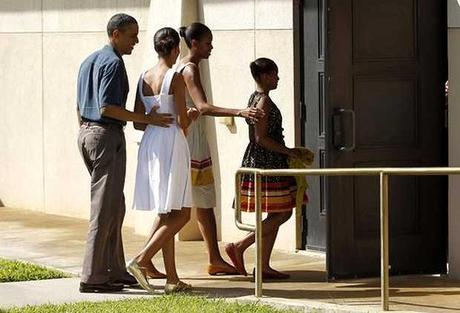 Obama asiste a culto evangélico navideño durante vacaciones en Hawai