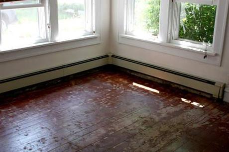 SUELO PINTADO / Painted floor.