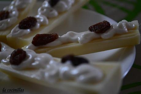 PALMITOS CON ROQUEFORT Y PASAS