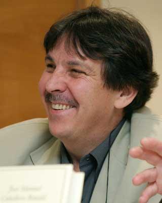 Adiós al poeta colombiano y editor Nicanor Vélez