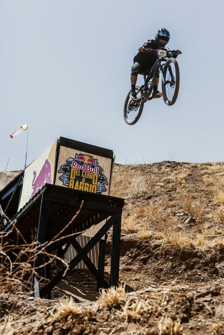 Del Cerro al barrio_ Red Bull 3