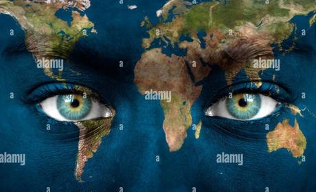 El mundo no desaparece cuando cerramos los ojos.