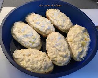 Patatas con crema de puerros y queso fresco