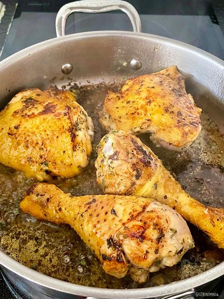 Risoni de calabaza y curry con pollo marinado al ajo y limón