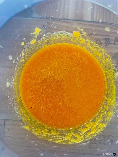 Risoni de calabaza y curry con pollo marinado al ajo y limón