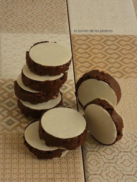 Mini Turrones de Chocolate con Caramelo y Kikos
