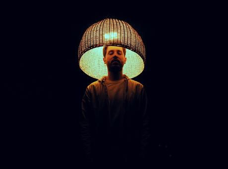 ‘Fuego nada más’ es el nuevo lanzamiento del cantante y compositor colombiano Federico Gómez Federico G贸mez - Fuego nada m谩s - AP Records 7