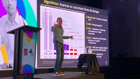 País Digital y Asociación de Industriales de Antofagasta desarrollan Masterclass en Inteligencia Artificial Generativa durante la Semana de la Innovación en Antofagasta Masterclass Antofagasta 1