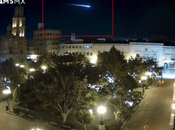 (video) Espectáculo Celestial: Meteorito Ilumina Cielo Centro México