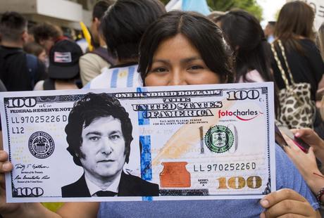 Nazimacrismo (sobrecargado y loco) ¿Qué puede salir mal? Nazimacrismo (sobrecargado y loco) ¿Qué puede salir mal?