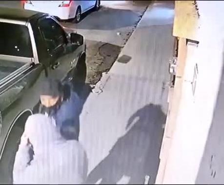 (video) Joven Asaltado a Mano Armada en Tequis: Le Roban su Celular