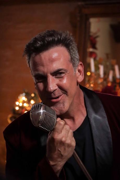 Lifetime estrena «Mi Amor en Navidad” este sábado 25 de noviembre MiAmorEnNavidad-Carlos Ponce