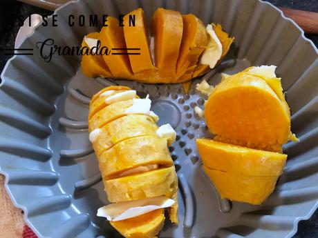 Boniato Hasselback con mantequilla