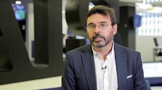 De la necesidad de hablarnos De la necesidad de hablarnos