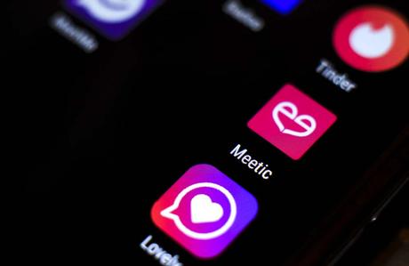 Meetic vs Tinder ¿Qué Web de Citas es Mejor? Meetic vs Tinder ¿Qué Web de Citas es Mejor?