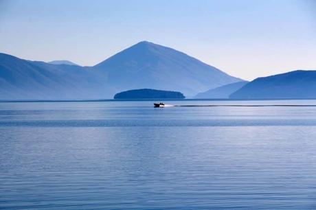 Lago Prespa, Albania