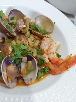 ALUBIAS VERDINAS CON ALMEJAS