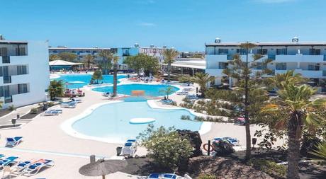 ¿Qué TUI SUNEO es el adecuado para mí? Los mejores destinos a precios inmejorables Lanzarote TUI SUNEO Complejo hotelero El Trebol