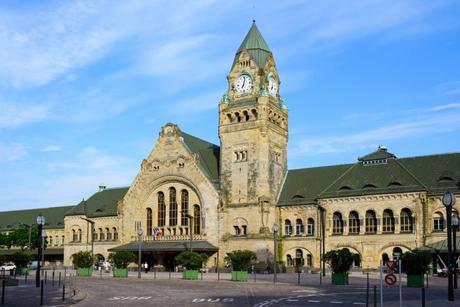 Estación de tren de la ciudad de Metz, capital de Lorena, Francia