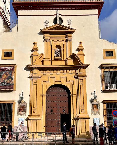 La Iglesia de San Roque (2): la Portada principal y la Torre.