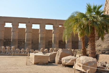 Templo de Luxor, ruinas y columnas.