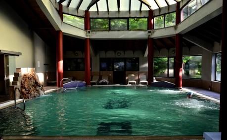 5 viajes a baños termales en Grecia Aguas termales