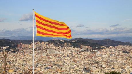Preservando la Lengua Catalana: El Desafío entre los Jóvenes Catalanes