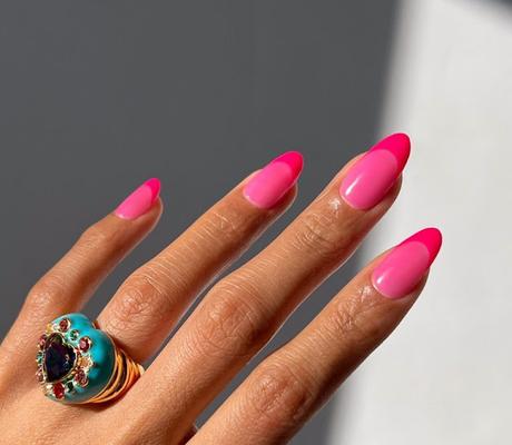 #Trending topic: colores, uñas lipgloss y color french: minimalistas para nada aburridas.