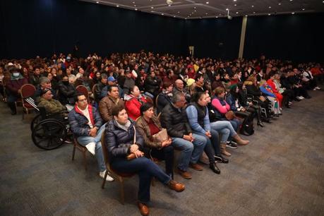 Conferencia Inspiradora “¿Quién dijo que los sordos no?” Organizada por el DIF Estatal en San Luis Potosí