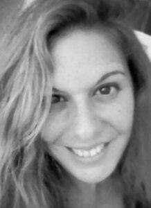 MENSAJES DESDE EL MAR - VANESSA ARRABAL