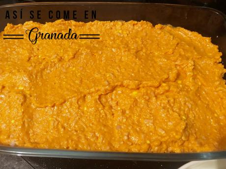 Huevos rellenos de pollo