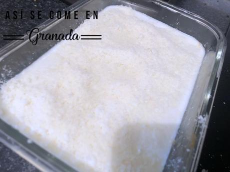 Huevos rellenos de pollo