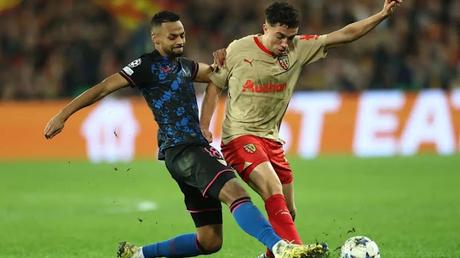 Crónica RC Lens 2 - Sevilla FC 1 Crónica RC Lens 2 - Sevilla FC 1