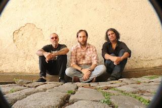 Caravela Escarlate - III (2023)