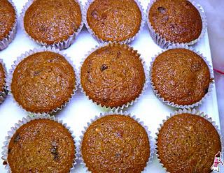 Muffins integrales de zanahoria con frutos secos. La ocasión: picnic de gastrobloggers!