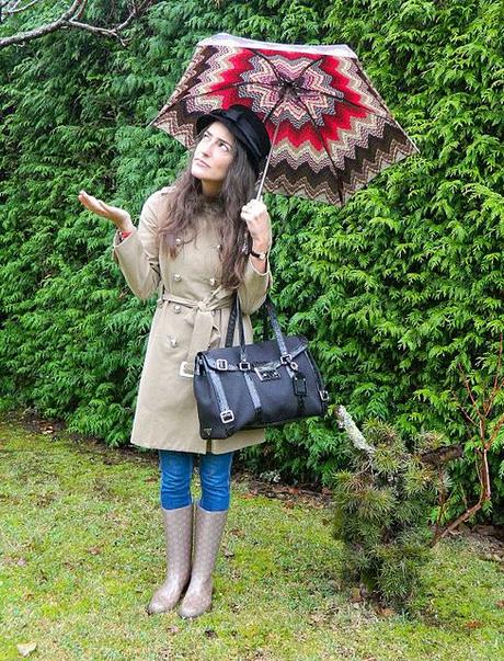 La Hoja Parroquial de la Moda. La Hoja Parroquial de la Moda.