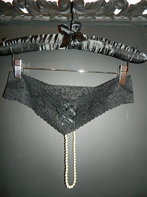 La Hoja Parroquial de la Moda. La Hoja Parroquial de la Moda.