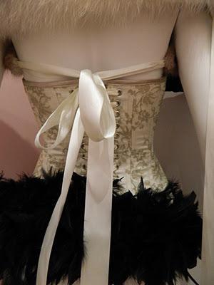 La Hoja Parroquial de la Moda. La Hoja Parroquial de la Moda.