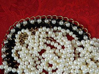 La Hoja Parroquial de la Moda. La Hoja Parroquial de la Moda.