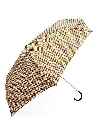 La Hoja Parroquial de la Moda. La Hoja Parroquial de la Moda.