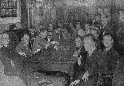 Koltanowski dando la primera conferencia-lección en el Grupo y Cultura Telefónica (Barcelona, 1936)