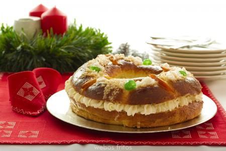 roscón webos fritos roscón relleno de nata roscón relleno de crema roscón de reyes roscón con frutas escarchadas postres de navidad dulces navideños dulces día de reyes 