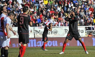 Actualidad Sevillista: Rayo Vallecano de Madrid SAD 2 Vs Sevilla FC 1.¿Dónde está el Equipo?.