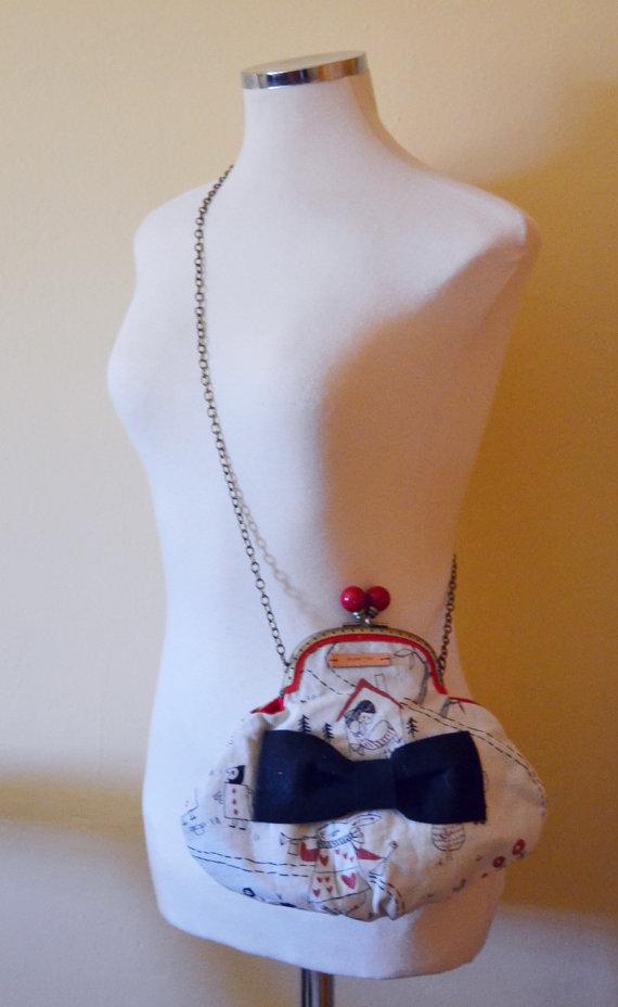 Bolso Alicia en el País de las Maravillas