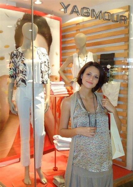 Moda Yagmour reinaugura en Alto Palermo con Mónica Antonopulos